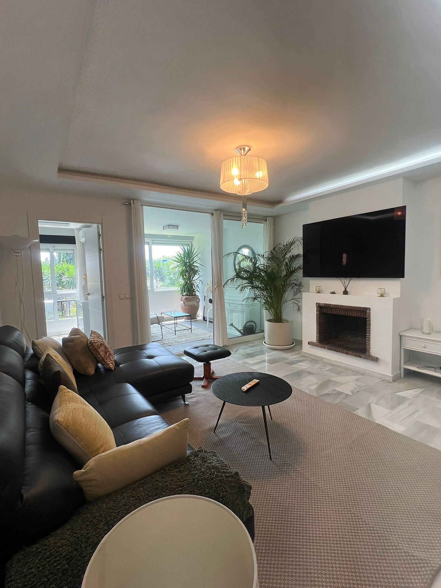 Ground Floor Apartment 2 Bedrooms 4 Bathrooms in Marbella