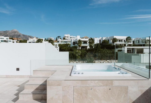 Beautiful Semi-Detached House in Nueva Andalucía