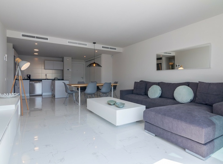 Stylish Penthouse with Sunset Views in Casares Golf