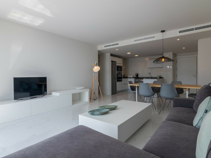 Stylish Penthouse with Sunset Views in Casares Golf