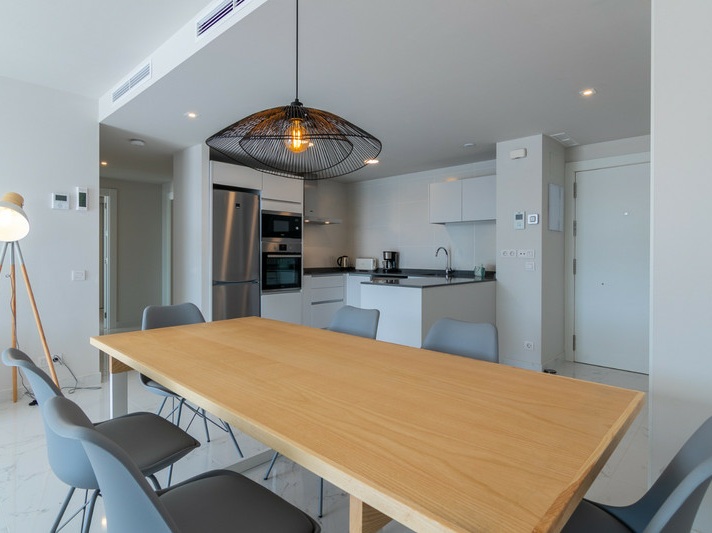 Stylish Penthouse with Sunset Views in Casares Golf