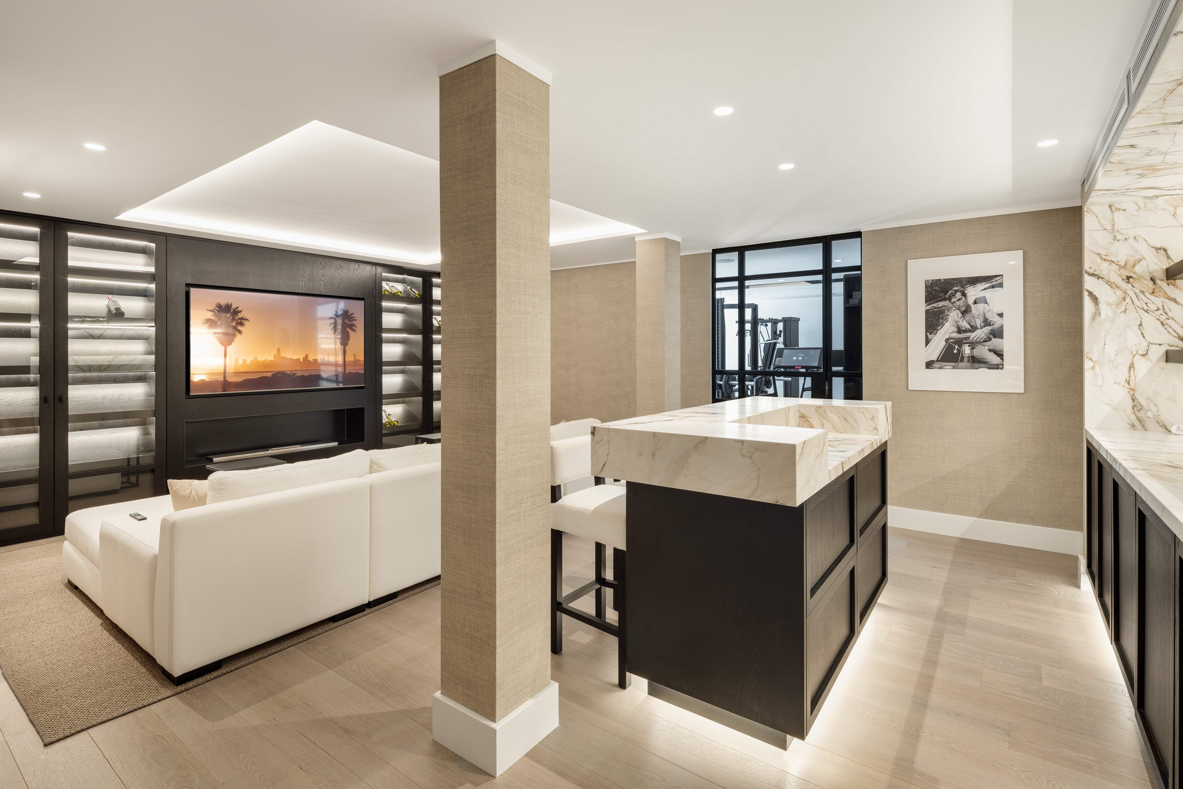 Timeless Elegance with Modern Luxury in Nueva Andalucía, Marbella