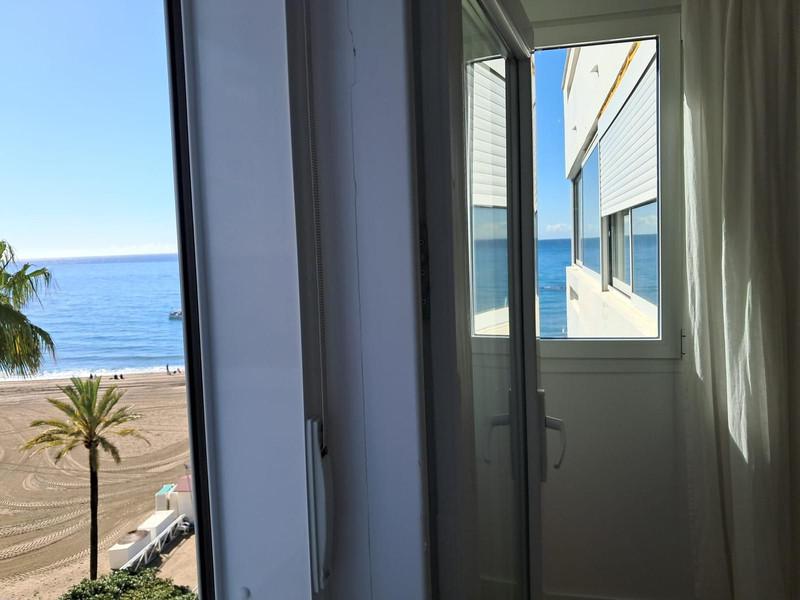 Furnished Apartment by Marbella’s Seafront with Exceptional Communal Areas
