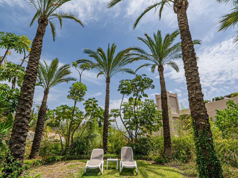 Elegant Ground Floor Apartment Near the Beach in Estepona