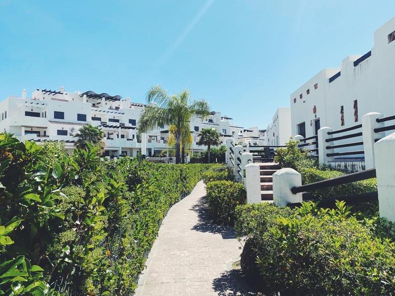 Stylish Duplex Penthouse with Panoramic Sea Views in Estepona