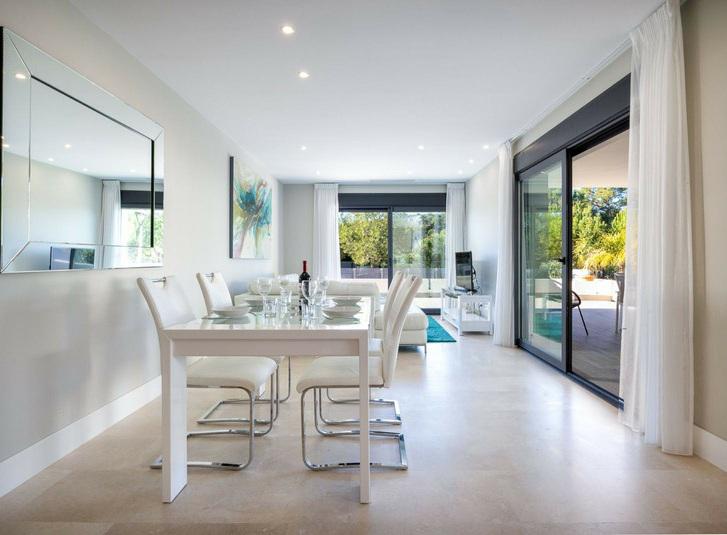 Spacious Ground Floor Apartment with Huge Terrace and Jacuzzi – Ocean Hills, Estepona
