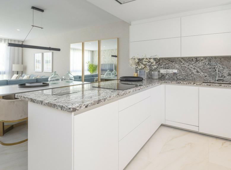 Nueva Andalucía Gem: Brand New Townhouse in Marein Village!