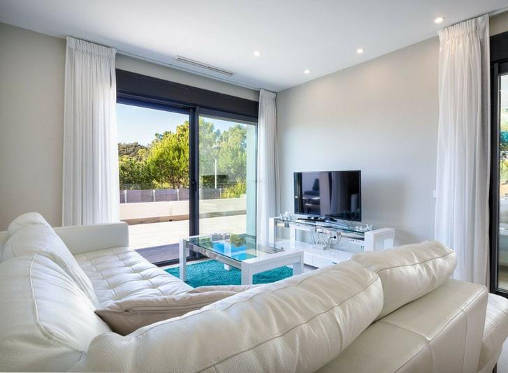 Spacious Ground Floor Apartment with Huge Terrace and Jacuzzi – Ocean Hills, Estepona