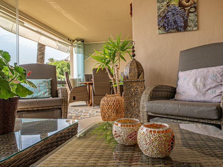 Elegant Ground Floor Apartment Near the Beach in Estepona