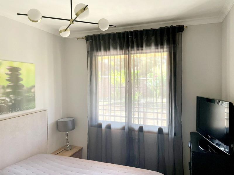 Stylish Apartment with Golf, Sea and Mountain Views in Calanova, Mijas Costa