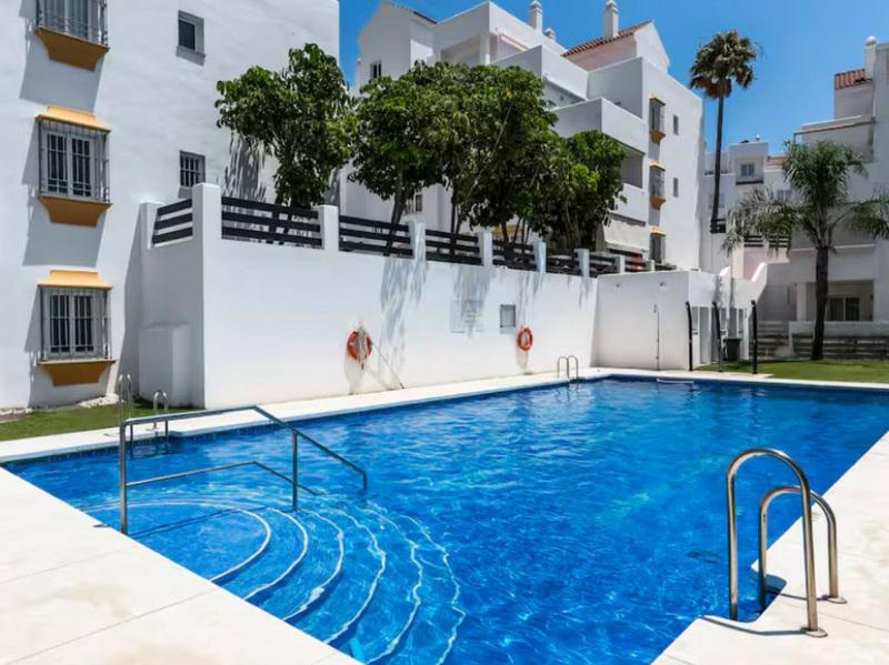 Valle Romano Gem: Renovated Apartment with Golf & Mountain Views!