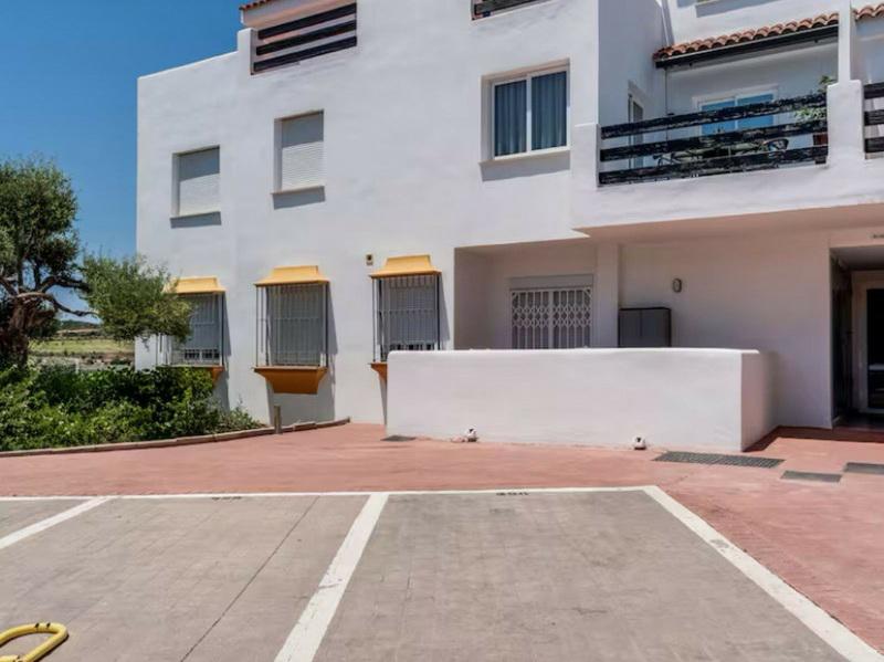Valle Romano Gem: Renovated Apartment with Golf & Mountain Views!
