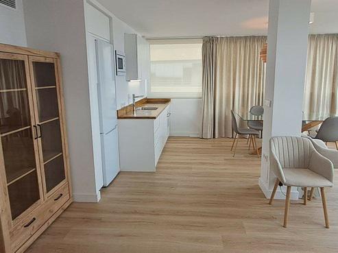 Furnished Apartment by Marbella’s Seafront with Exceptional Communal Areas