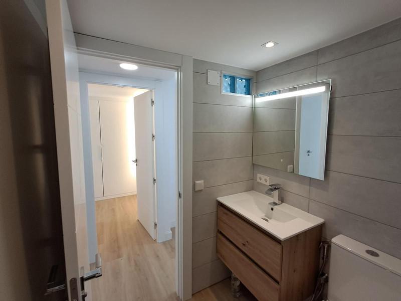 Furnished Apartment by Marbella’s Seafront with Exceptional Communal Areas