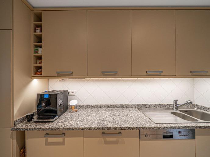 Elegant Ground Floor Apartment Near the Beach in Estepona