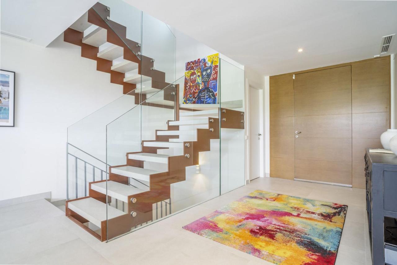 Modern Townhouse with Rooftop Views and Private Garden
