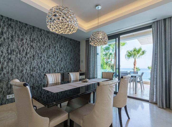 Luxury Beachfront Duplex with Private Terrace – Estepona