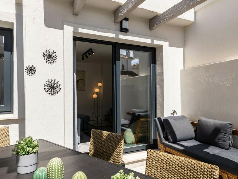 Semi-Detached House with Spacious Terrace – El Paraíso, Costa del Sol