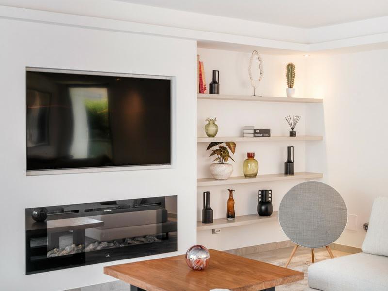 Luxury Villa with Pool, Jacuzzi and Cinema Room – Golden Mile, Marbella
