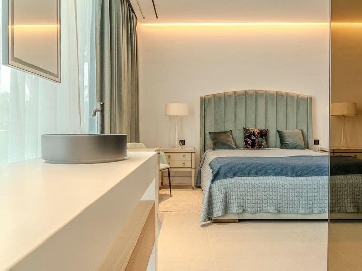 Luxury Villa with Rooftop Pool in Exclusive Vilas 6 – Puerto Banús, Marbella