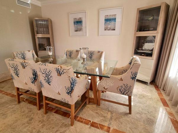Elegant Semi-Detached Villa with Private Garden – Santa Clara Golf, Marbella East