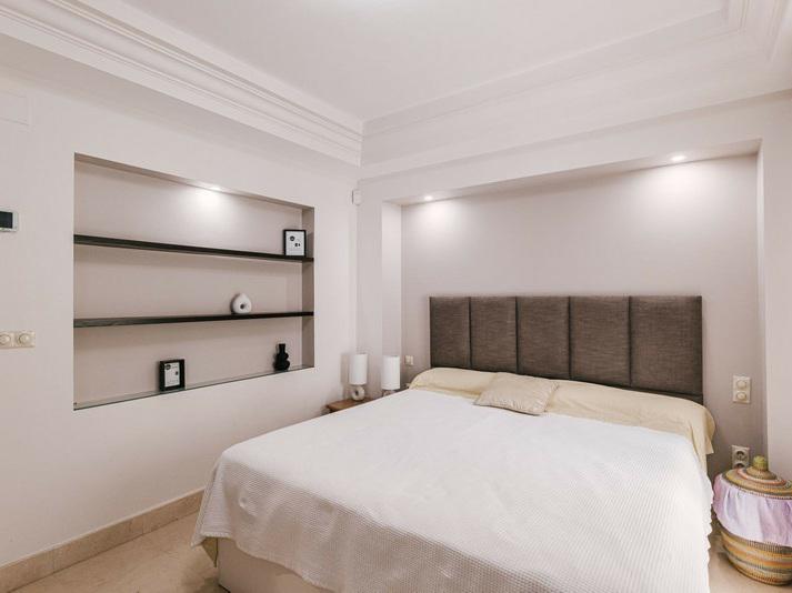 Beachfront Townhouse with Direct Access to the Sea – Bahía de Marbella