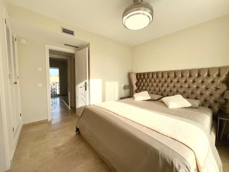 Modern Semi-Detached House in Condes de Iza – Nueva Andalucía, Marbella