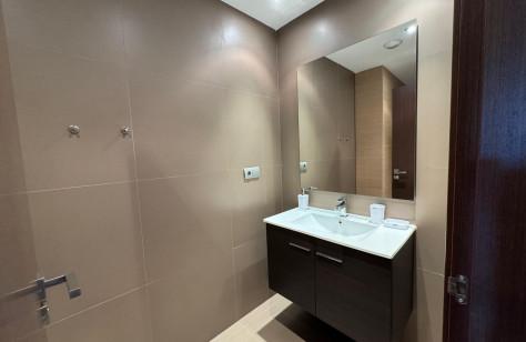 Elegant Ground-Floor Apartment with Private Garden – Avalon, Los Arqueros, Benahavís
