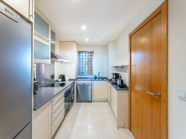 Stylish Apartment with Sea Views – Sotoserena, Estepona