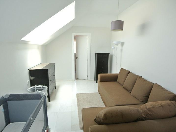 Penthouse with Sea Views – Ancon Sierra, Golden Mile