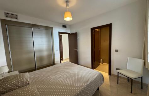 Elegant Ground-Floor Apartment with Private Garden – Avalon, Los Arqueros, Benahavís