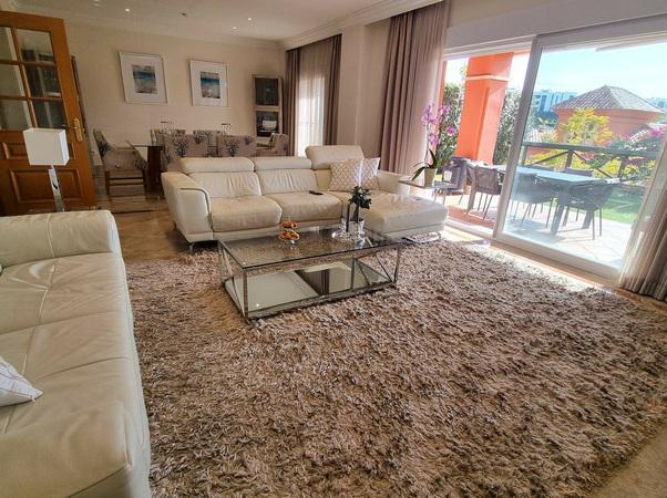 Elegant Semi-Detached Villa with Private Garden – Santa Clara Golf, Marbella East