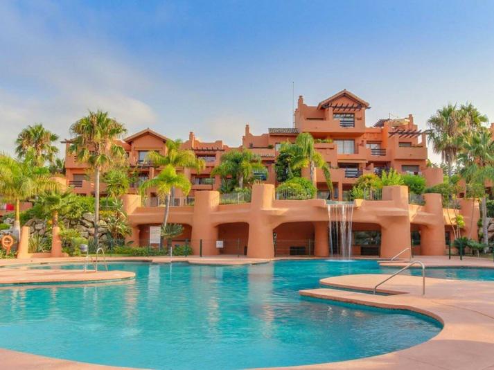 Stylish Apartment with Sea Views – Sotoserena, Estepona