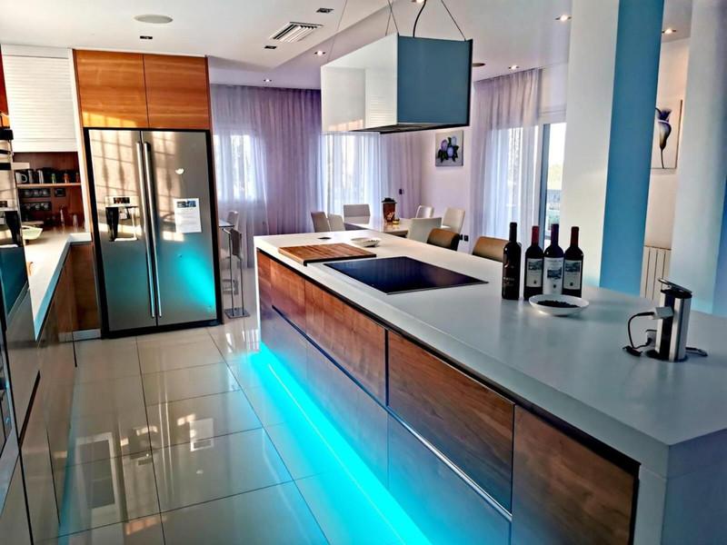 Luxury Villa with Heated Pool and Panoramic Views – Nueva Atalaya, Benahavís
