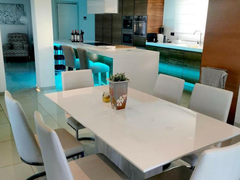 Luxury Villa with Heated Pool and Panoramic Views – Nueva Atalaya, Benahavís