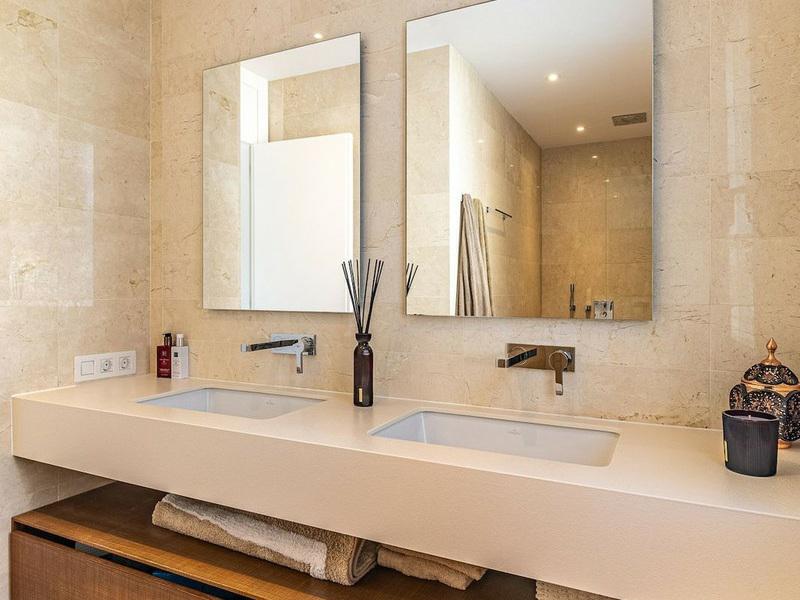 Elegant Villa with Heated Pool and Sea Views – Marbella