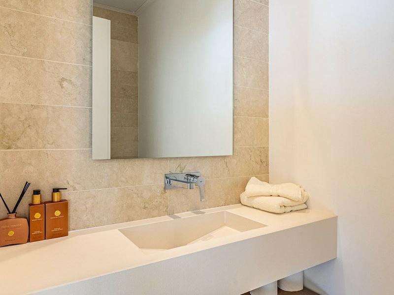 Elegant Villa with Heated Pool and Sea Views – Marbella