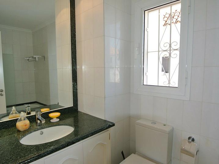 Penthouse with Sea Views – Ancon Sierra, Golden Mile