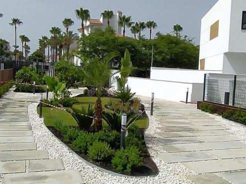 Contemporary Townhouse for Rent in Marein Village – Nueva Andalucía, Marbella
