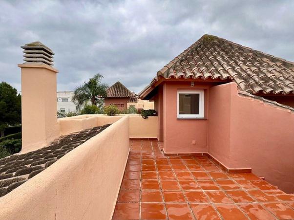 Modern Semi-Detached House in Condes de Iza – Nueva Andalucía, Marbella