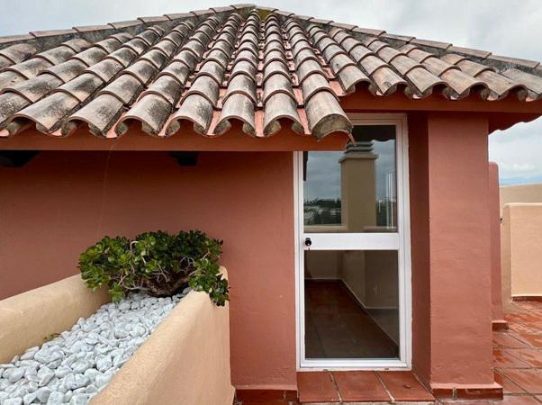 Modern Semi-Detached House in Condes de Iza – Nueva Andalucía, Marbella