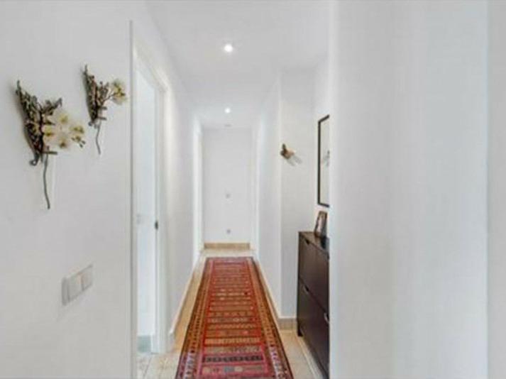 Spacious Penthouse with Golf Views and Large Terraces – Benatalaya, Benahavís