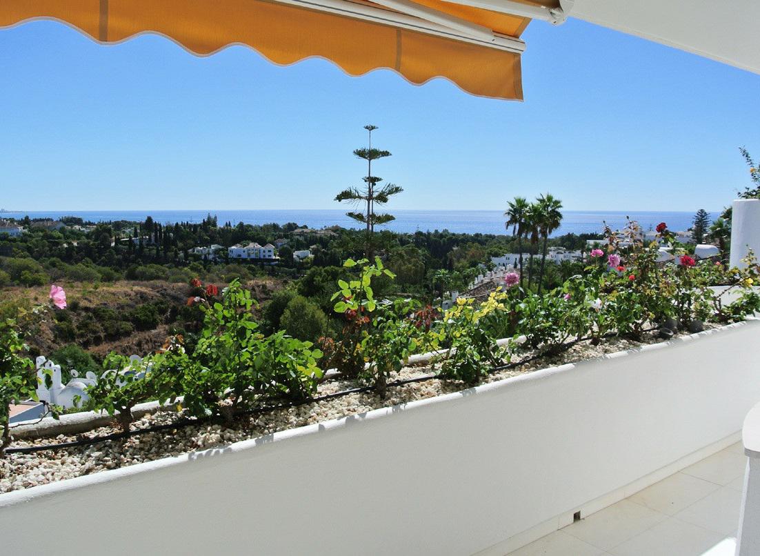 Penthouse with Sea Views – Ancon Sierra, Golden Mile