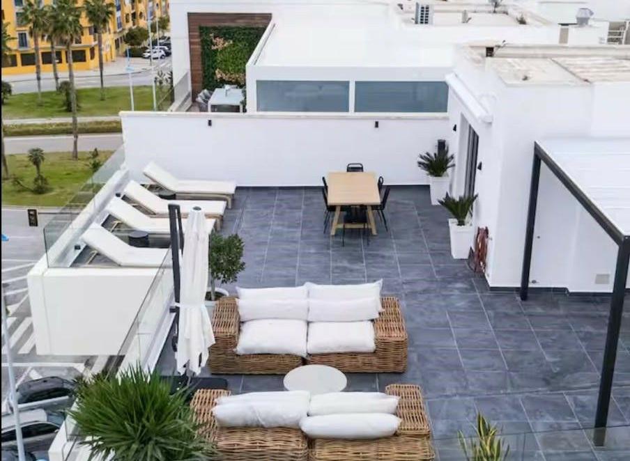 Luxury Duplex Penthouse with Rooftop Solarium – San Pedro de Alcántara