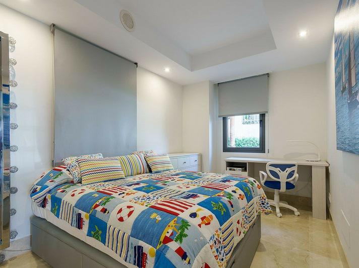 Luxury Beachfront Duplex with Private Terrace – Estepona