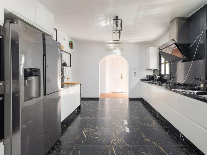 Elegant Villa with Private Pool – Guadalmina Alta, Marbella