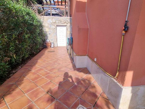 Elegant Semi-Detached Villa with Private Garden – Santa Clara Golf, Marbella East