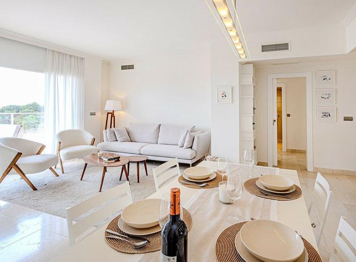 Modern Furnished Penthouse in La Resina-Selwo, Estepona – Long-Term Rental