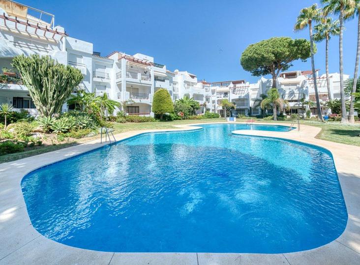Middle Floor Apartment 2 Bedrooms 2 Bathrooms in Estepona