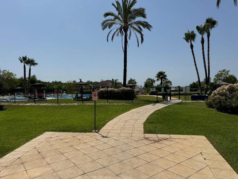 Detached Villa with Private Pool – Parque Botánico, Benahavís